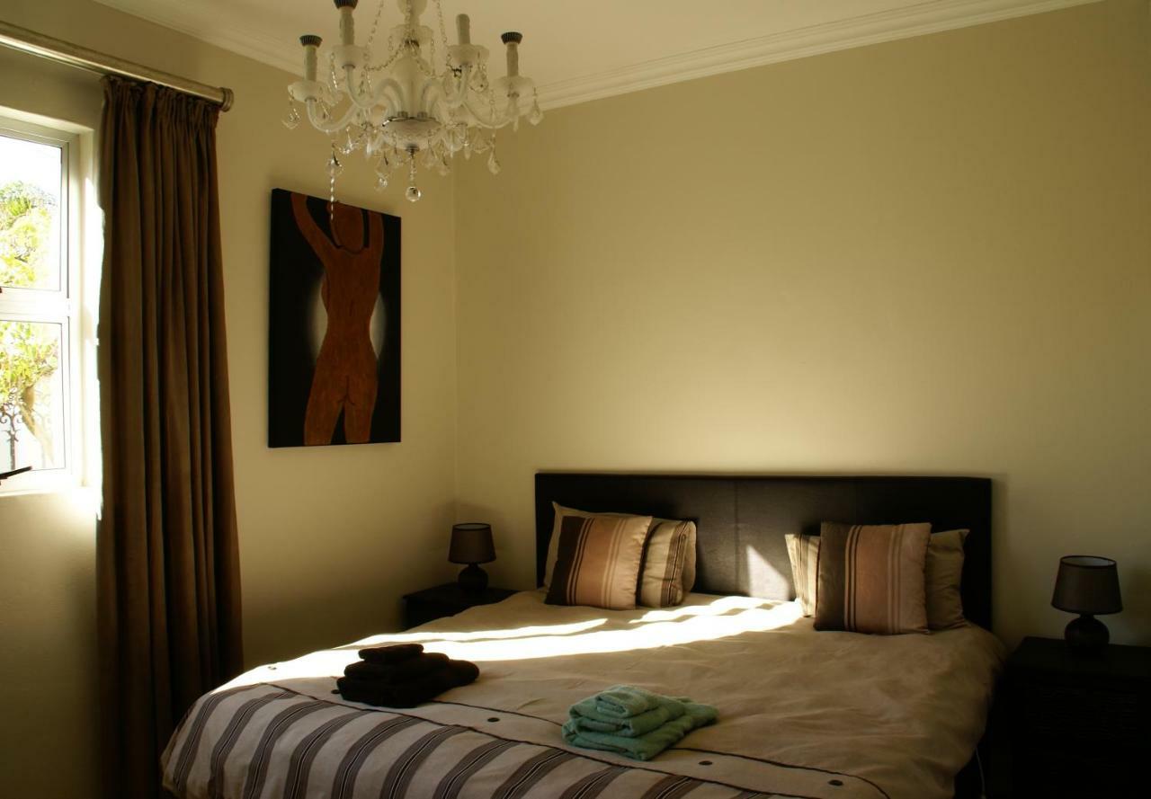 African Palm Cottage And Guesthouse Durbanville Exterior photo